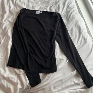 Aritzia Black long sleeve top